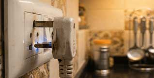 Expert technicians trained in Samsung fridge
