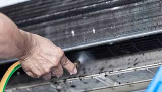 Evaporator coil cleaning
